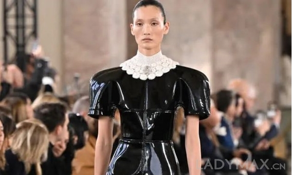  传LVMH将收购Schiaparelli；周成建重新执掌美邦服饰